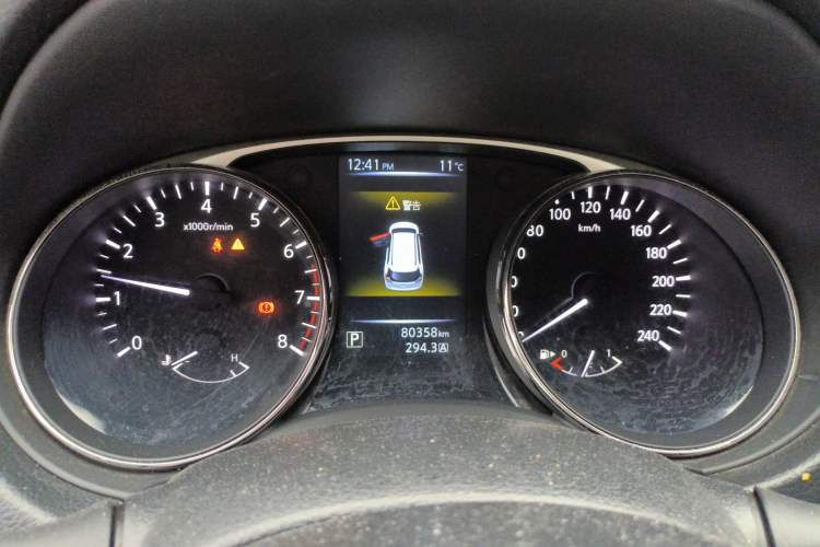 Used Nissan X-Trail 2015 2.0L CVT Comfort MAX Edition 2WD Instrument Cluster
