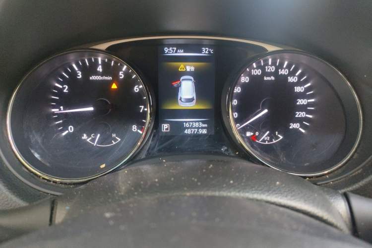 Used Nissan X-Trail 2015 2.0L CVT Comfort MAX Edition 2WD Instrument Cluster