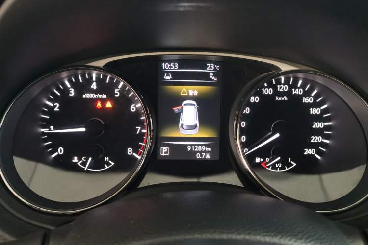 Used Nissan X-Trail 2015 2.5L CVT Leading MAX Edition 4WD Instrument Cluster