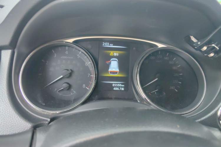 Used Nissan X-Trail 2015 2.0L CVT Comfort MAX Edition 2WD Instrument Cluster