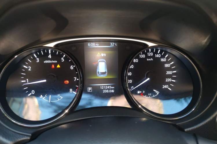 Used Nissan X-Trail 2015 2.0L CVT Comfort MAX Edition 2WD Instrument Cluster