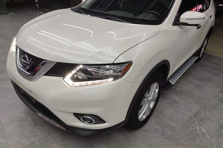 Used Nissan X-Trail 2015 2.0L CVT Comfort MAX Edition 2WD Left Front Headlight