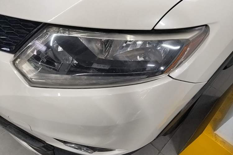 Used Nissan X-Trail 2015 2.5L CVT Leading MAX Edition 4WD Left Front Headlight