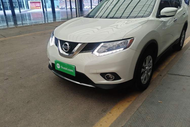 Used Nissan X-Trail 2015 2.5L CVT Leading MAX Edition 4WD Left Front Headlight