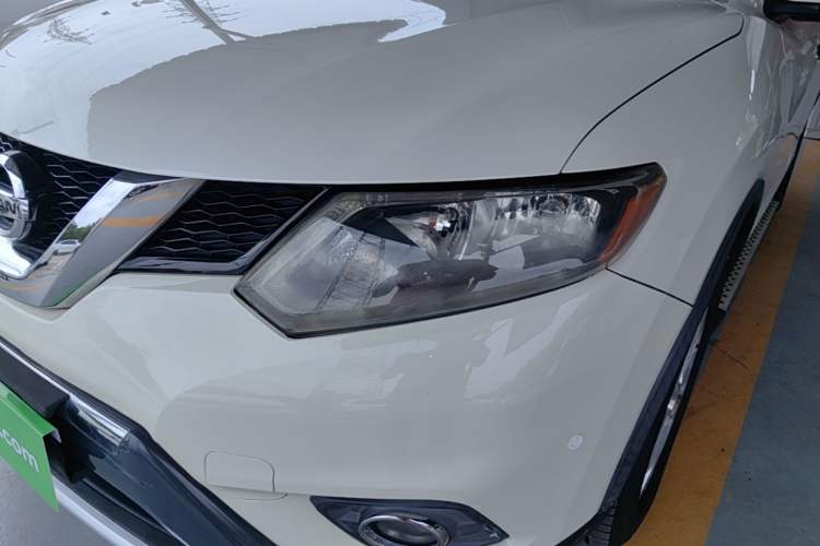 Used Nissan X-Trail 2015 2.0L CVT Comfort MAX Edition 2WD Left Front Headlight