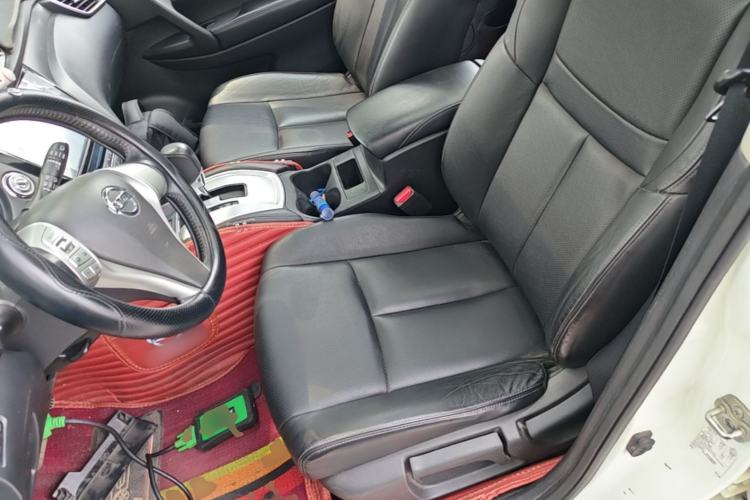 Used Nissan X-Trail 2015 2.0L CVT Comfort MAX Edition 2WD Left Front Seat