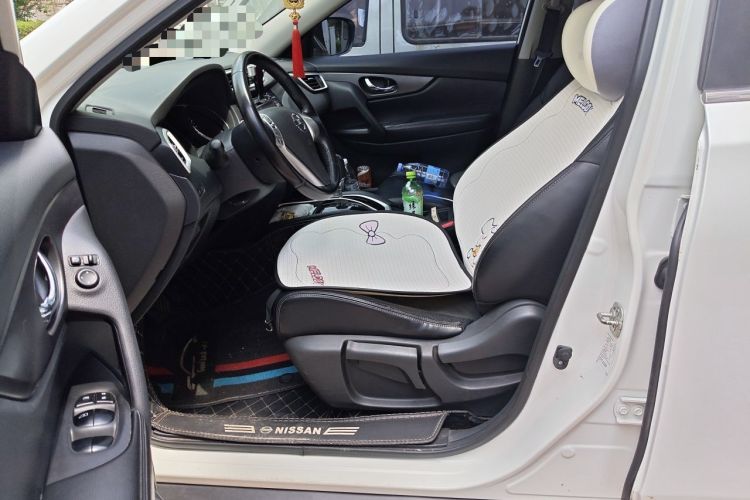 Used Nissan X-Trail 2015 2.0L CVT Comfort MAX Edition 2WD Left Front Seat