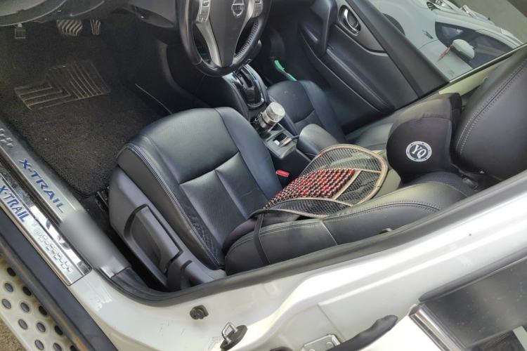 Used Nissan X-Trail 2015 2.0L CVT Comfort MAX Edition 2WD Left Front Seat