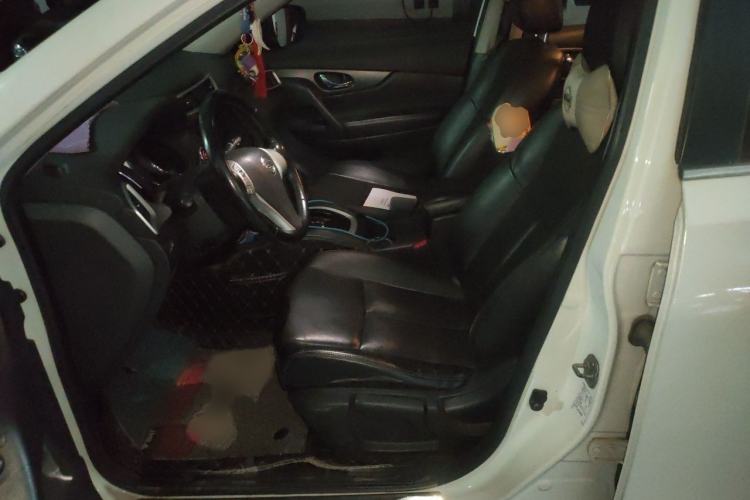 Used Nissan X-Trail 2015 2.0L CVT Comfort MAX Edition 2WD Left Front Seat