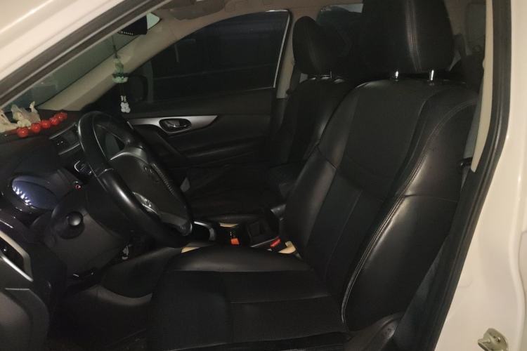Used Nissan X-Trail 2015 2.0L CVT Comfort MAX Edition 2WD Left Front Seat