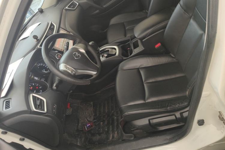 Used Nissan X-Trail 2015 2.0L CVT Comfort MAX Edition 2WD Left Front Seat