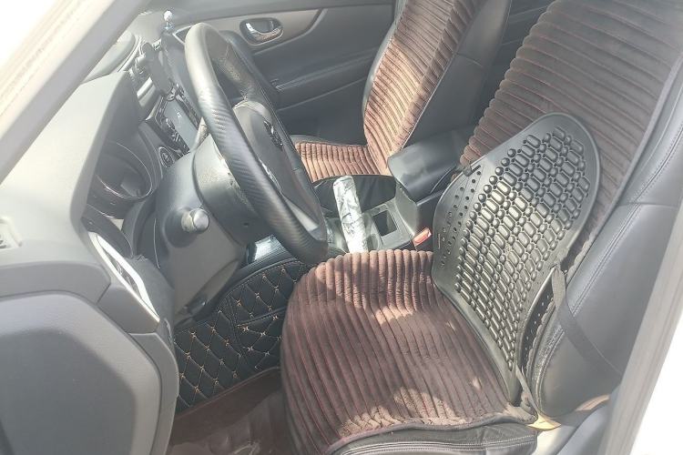 Used Nissan X-Trail 2015 2.0L CVT Comfort MAX Edition 2WD Left Front Seat