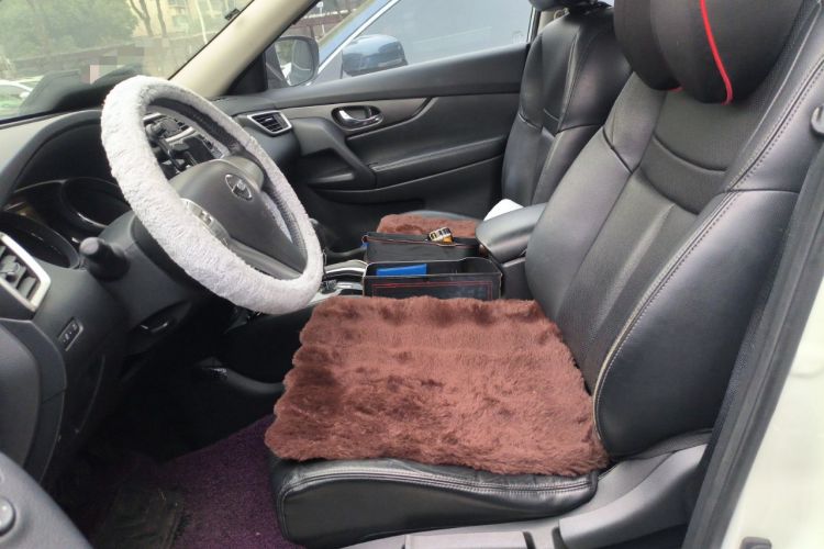 Used Nissan X-Trail 2015 2.0L CVT Comfort MAX Edition 2WD Left Front Seat