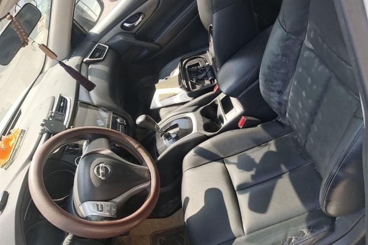 Used Nissan X-Trail 2015 2.0L CVT Comfort MAX Edition 2WD Left Front Seat
