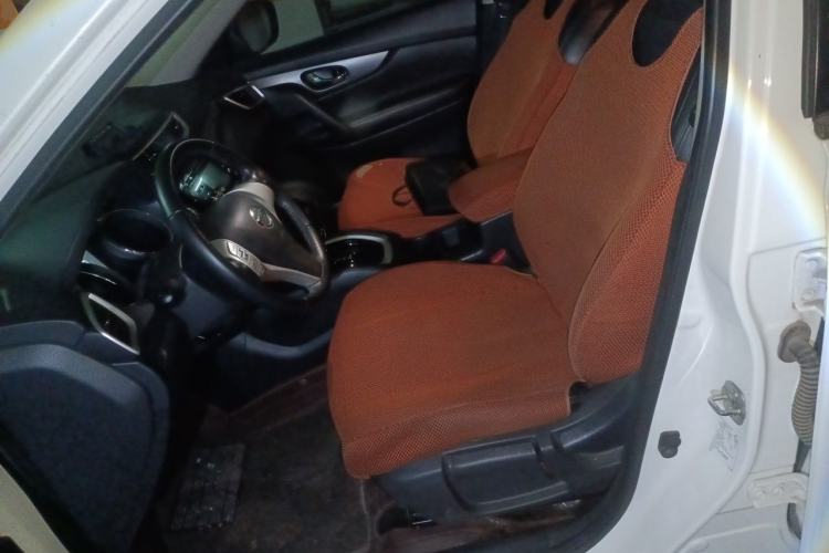 Used Nissan X-Trail 2015 2.0L CVT Comfort MAX Edition 2WD Left Front Seat