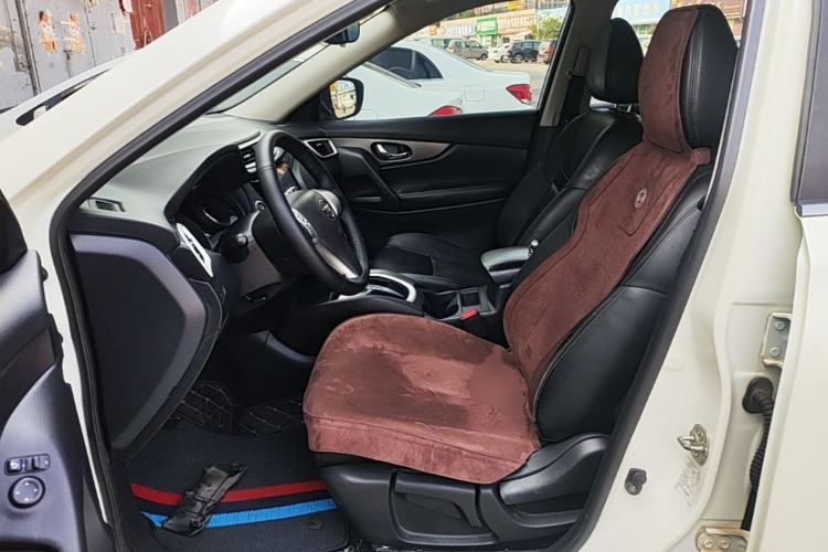 Used Nissan X-Trail 2015 2.0L CVT Comfort MAX Edition 2WD Left Front Seat