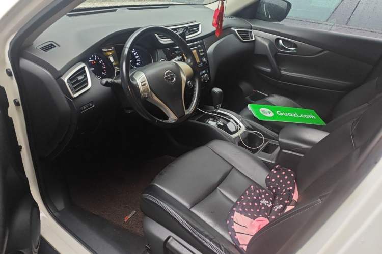 Used Nissan X-Trail 2015 2.0L CVT Comfort MAX Edition 2WD Left Front Seat