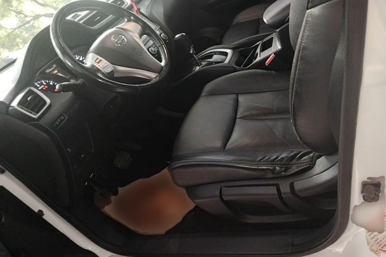 Used Nissan X-Trail 2015 2.0L CVT Comfort MAX Edition 2WD Left Front Seat