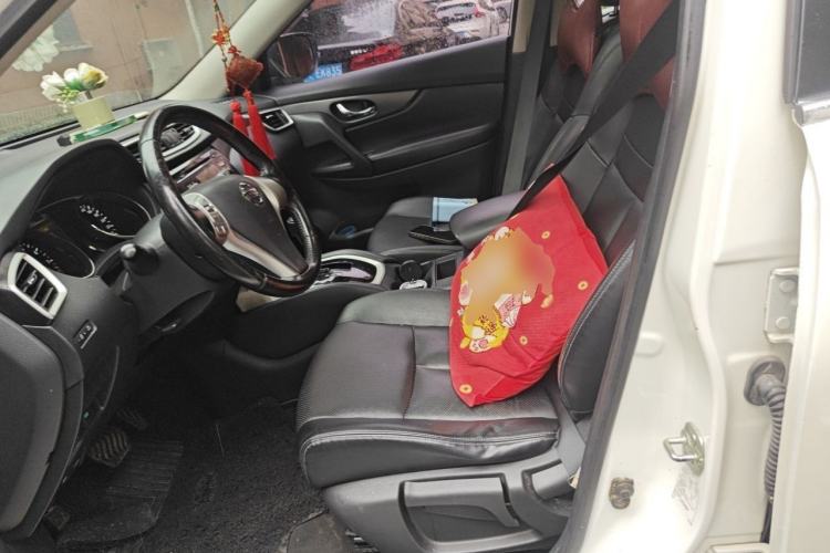 Used Nissan X-Trail 2015 2.0L CVT Comfort MAX Edition 2WD Left Front Seat