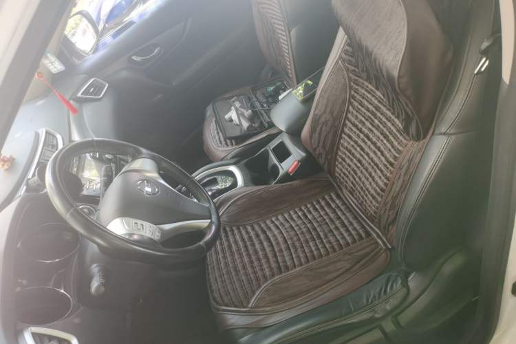 Used Nissan X-Trail 2015 2.0L CVT Comfort MAX Edition 2WD Left Front Seat