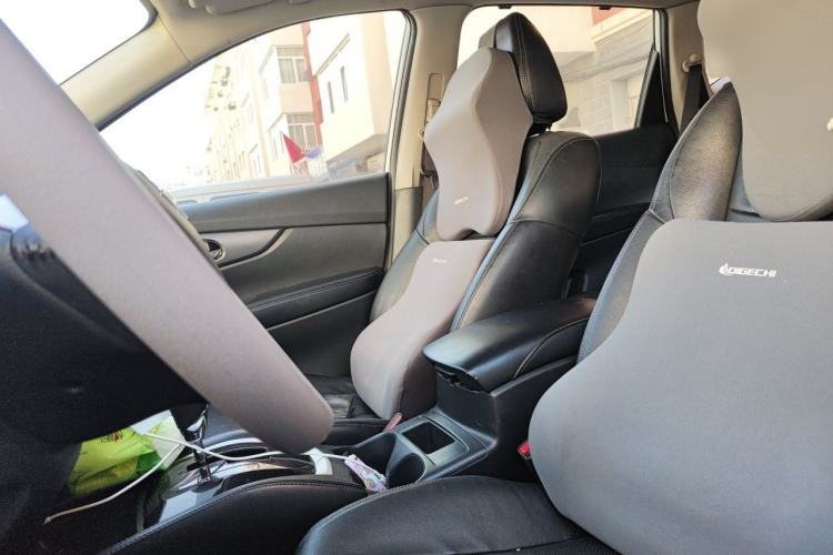 Used Nissan X-Trail 2015 2.0L CVT Comfort MAX Edition 2WD Left Front Seat