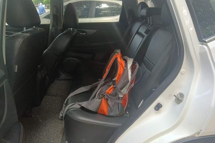 Used Nissan X-Trail 2015 2.0L CVT Comfort MAX Edition 2WD Left Rear Seat