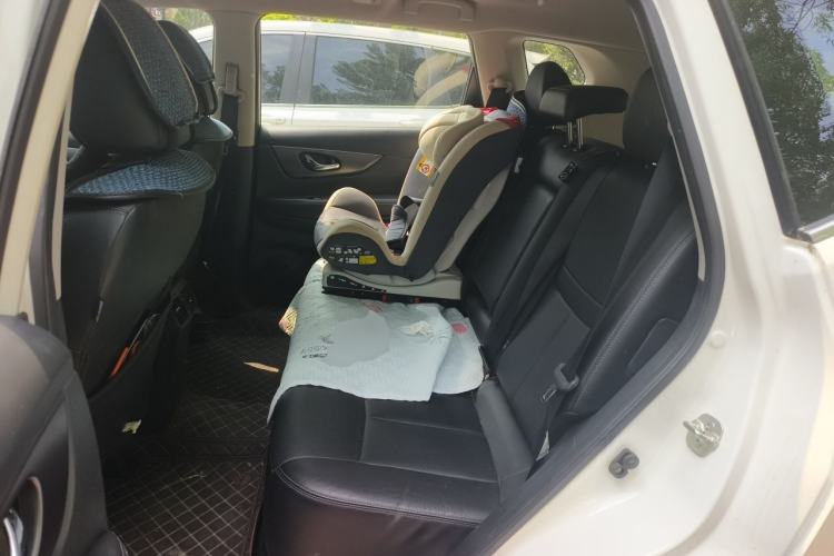 Used Nissan X-Trail 2015 2.0L CVT Comfort MAX Edition 2WD Left Rear Seat