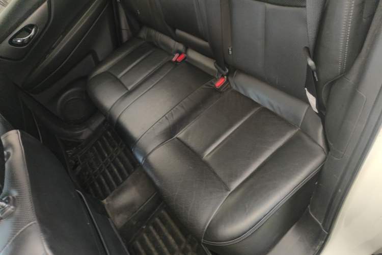 Used Nissan X-Trail 2015 2.0L CVT Comfort MAX Edition 2WD Left Rear Seat