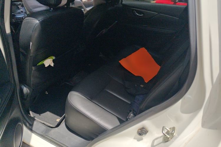 Used Nissan X-Trail 2015 2.0L CVT Comfort MAX Edition 2WD Left Rear Seat