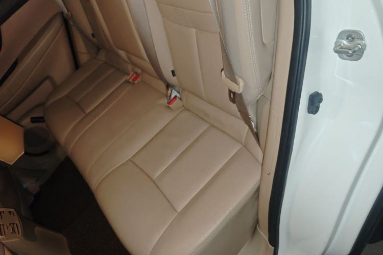Used Nissan X-Trail 2015 2.0L CVT Comfort MAX Edition 2WD Left Rear Seat