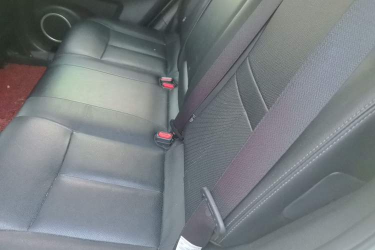Used Nissan X-Trail 2015 2.0L CVT Comfort MAX Edition 2WD Left Rear Seat