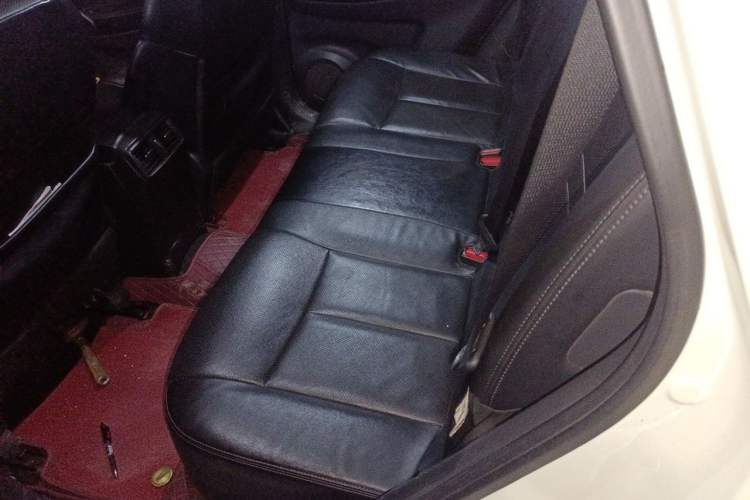 Used Nissan X-Trail 2015 2.0L CVT Comfort MAX Edition 2WD Left Rear Seat