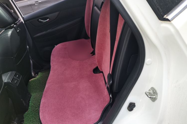 Used Nissan X-Trail 2015 2.0L CVT Comfort MAX Edition 2WD Left Rear Seat