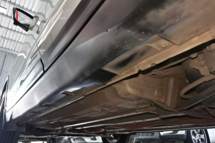 Used Nissan X-Trail 2015 2.0L CVT Comfort MAX Edition 2WD Left Side Sill