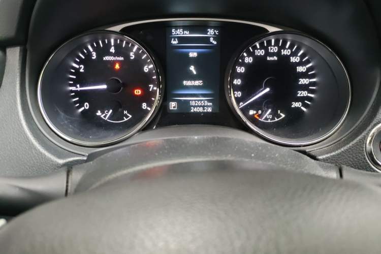 Used Nissan X-Trail 2015 2.5L CVT Leading MAX Edition 4WD Odometer Close Up