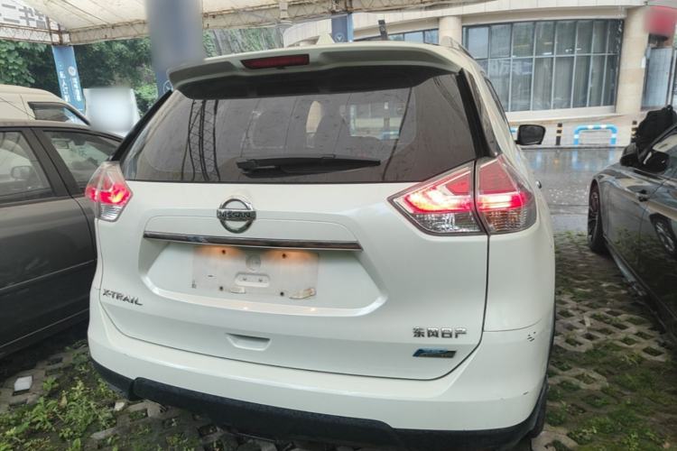 Used Nissan X-Trail 2015 2.0L CVT Comfort MAX Edition 2WD Rear