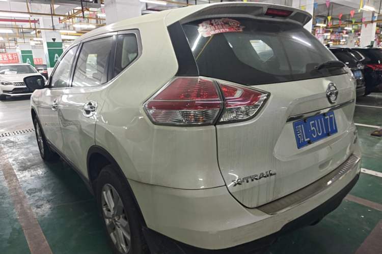 Used Nissan X-Trail 2015 2.0L CVT Comfort MAX Edition 2WD Rear Left 45 Deg
