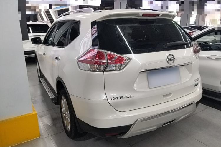Used Nissan X-Trail 2015 2.5L CVT Leading MAX Edition 4WD Rear Left 45 Deg
