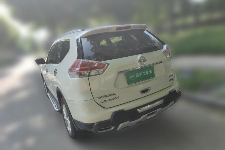 Used Nissan X-Trail 2015 2.0L CVT Comfort MAX Edition 2WD Rear Left 45 Deg