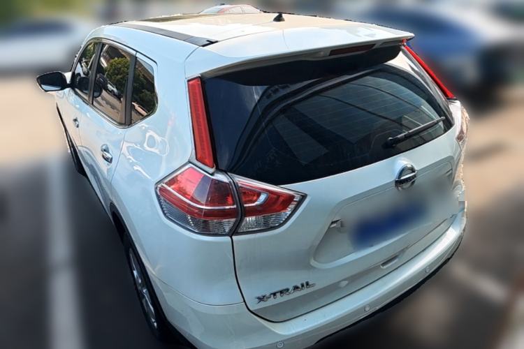 Used Nissan X-Trail 2015 2.0L CVT Comfort MAX Edition 2WD Rear Left 45 Deg