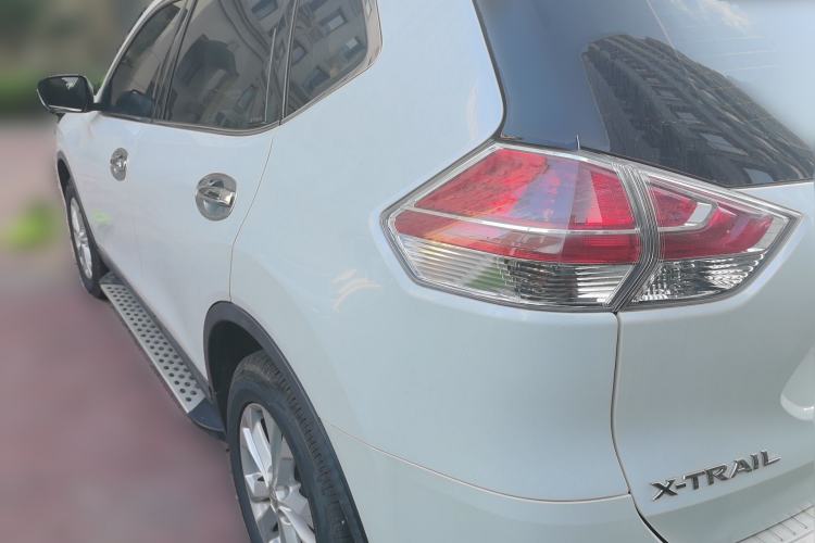 Used Nissan X-Trail 2015 2.0L CVT Comfort MAX Edition 2WD Rear Left 45 Deg