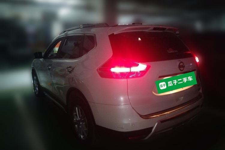Used Nissan X-Trail 2015 2.0L CVT Comfort MAX Edition 2WD Rear Left 45 Deg