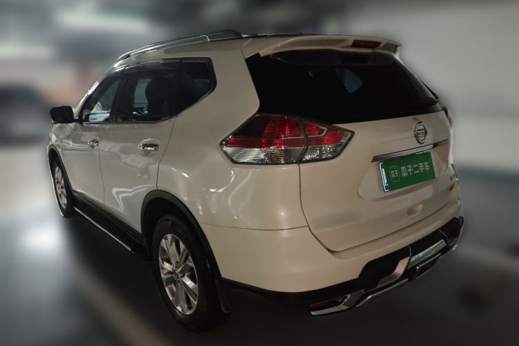 Used Nissan X-Trail 2015 2.0L CVT Comfort MAX Edition 2WD Rear Left 45 Deg