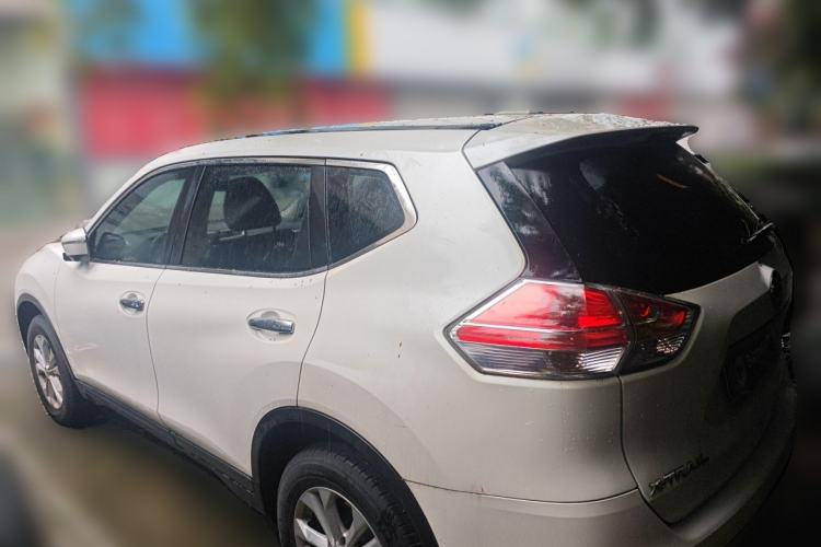 Used Nissan X-Trail 2015 2.0L CVT Comfort MAX Edition 2WD Rear Left 45 Deg