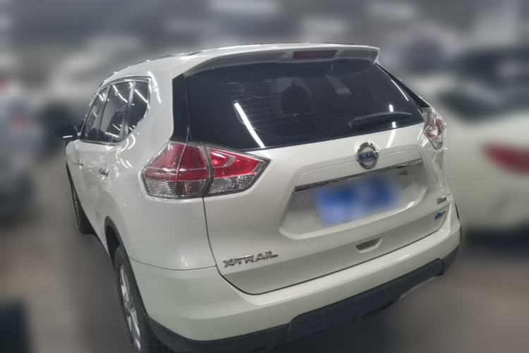 Used Nissan X-Trail 2015 2.0L CVT Comfort MAX Edition 2WD Rear Left 45 Deg
