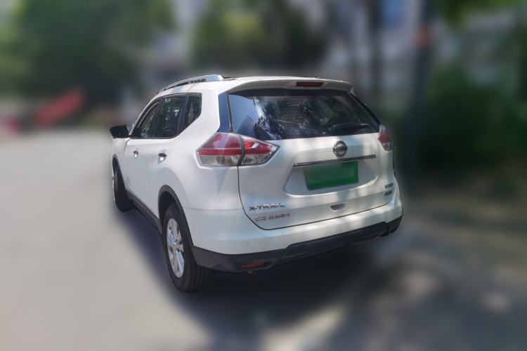 Used Nissan X-Trail 2015 2.5L CVT Leading MAX Edition 4WD Rear Left 45 Deg