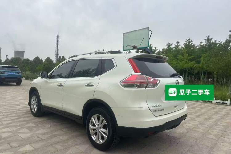 Used Nissan X-Trail 2015 2.0L CVT Comfort MAX Edition 2WD Rear Left 45 Deg