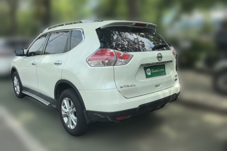 Used Nissan X-Trail 2015 2.5L CVT Leading MAX Edition 4WD Rear Left 45 Deg