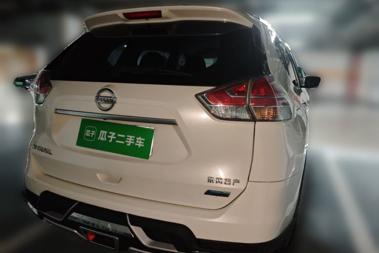 Used Nissan X-Trail 2015 2.0L CVT Comfort MAX Edition 2WD Rear