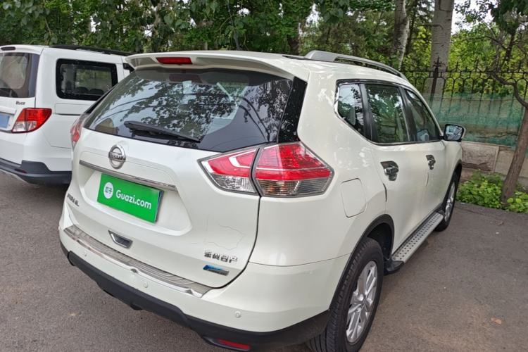 Used Nissan X-Trail 2015 2.0L CVT Comfort MAX Edition 2WD Rear Right 45 Deg
